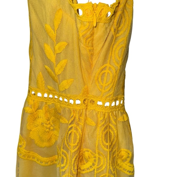 AVAILABLE By Angela Fashion Womens Dress Sz Large, Yellow Poly/Nylon Sleeveless - Picture 3 of 7
